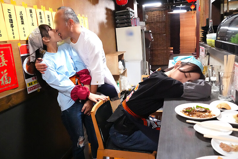 爆盛りギャル中華美人姉妹が腕を振るう行列がすごい街中華の日常とSEX！_関連動画