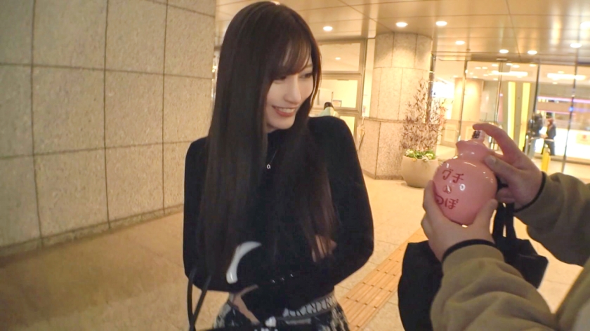 マジ軟派、初撮。 2066 色気しかない超SSS級の神くびれボディの社長秘書が自らいやらしく腰をふってイキまくり！！スラリとした手足に、整った顔立ち、見事なクビレ、ハリのあるオッパイ、すべてがエロい！エロすぎる！！社長のオンナを奪うNTRセックスに興奮がおさまらない！！！_関連動画