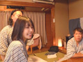 結婚4年目 旦那では受け止めきれない性への欲求を胸に 本物人妻 梅田みなみ 29歳 最終章 地方温泉旅館で露出・放尿 限界マゾイカセ不倫_関連動画