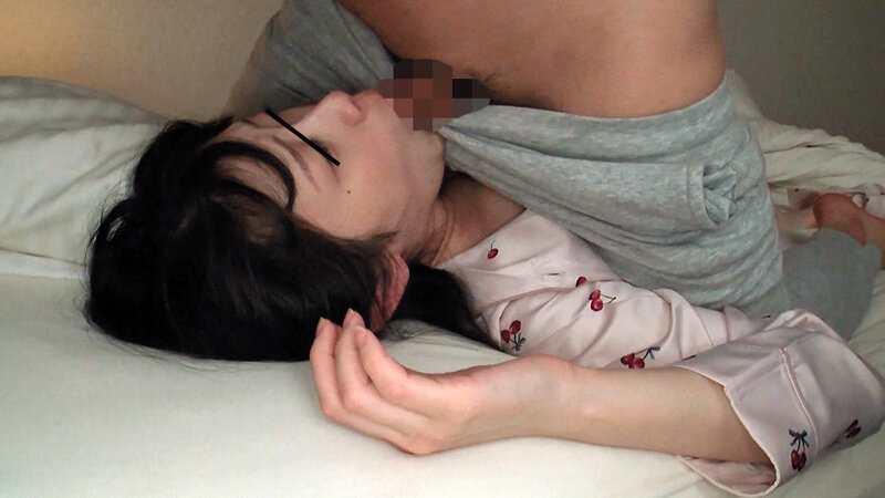お兄ちゃんは彼女と別れてセックスが出来なくなったので、その日から私に悪戯し始め、夜寝てる時は避妊もしないでセックスされる。妹レ●プ_関連動画