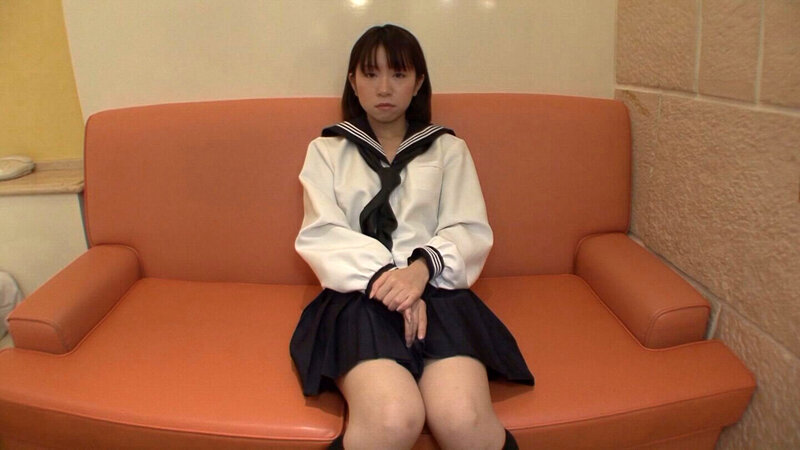 清楚に見えて身体は大人！好奇心旺盛な年頃の娘のリアルなイキまくりSEX！_関連動画