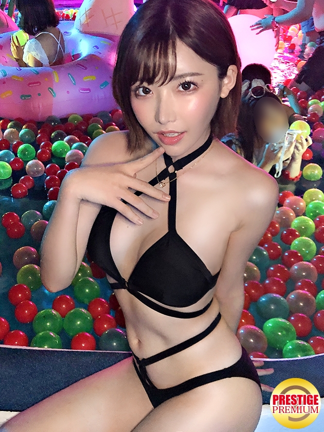 街角シロウトナンパ！ ナイトプール編 リア充水着美女はナンパすれば即ハメできる！？ 9人8時間 SUPER BEST Vol.02_関連動画