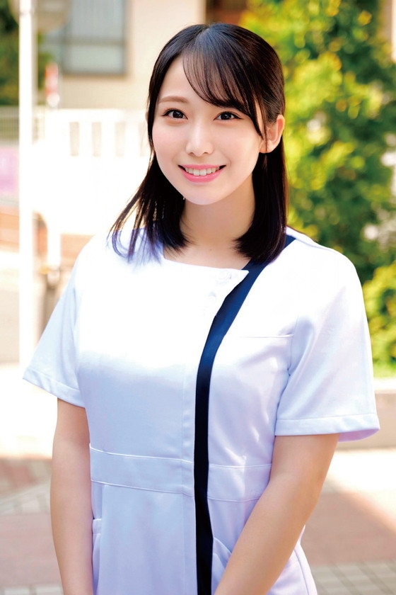 とにかく優しい！そしていつも笑顔の現役ナースが挑戦！？白衣の天使が超全身舐め究極ご奉仕！！唾たらし唾のみベロキスしまくり！ふやけるまで全身舐めつくし、カチカチに反り返ったオチ○ポで連続中出し！内科勤務24歳勤続2年目小動物系優等生ナース外科勤務25歳勤続3年目美人肉食系ナース_関連動画