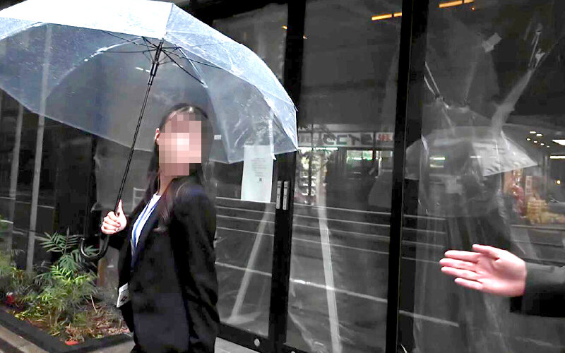 素人美女ナンパ HUNTING×HUNTING No.001 丸の内シゴデキ美女を極上イカせファック_関連動画