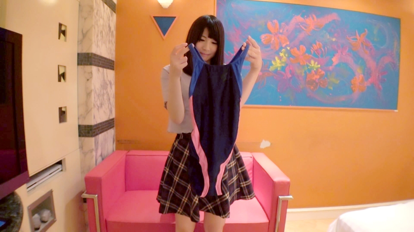 競泳水着に食い込むEカップ絶品ボディ！笑顔まぶしいスーパー美少女の水泳で鍛えた張りあるプルプルジューシーボディは感度も良好でイジってよし！締りよし！の最エロ制服コスプレ美少女ハメ撮り！！制服彼女No.36_関連動画