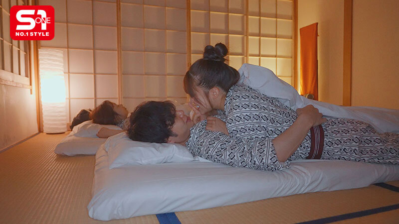 彼女、彼女の妹との温泉旅行で妹の方が二人きりになるたびに甘え密着ボディタッチからのおねだりキッス、 たまらず勃起するとジュボジュボしゃぶり始め暴発寸前チ●ポを色んな体位でハメてきて意のままに大量射精しちゃう恥ずかしい僕。 川越にこ_関連動画