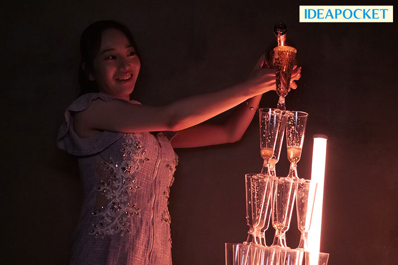 枕営業のSEXがあまりにもエロすぎると客の間で噂になり金持ちがこぞって高級シャンパンを入れた結果 入店3ヶ月で1億円プレーヤーになった銀座の現役新星キャバ嬢デビュー 紫月みやび_関連動画