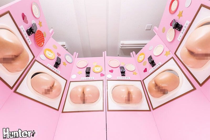 『壁尻展覧会』2 美術部の文化祭の特設コーナーは女子部員たち自らの生尻を展示する壁尻！見て触れて挿れて楽しめるスケベすぎる芸術作品の展覧会！_関連動画