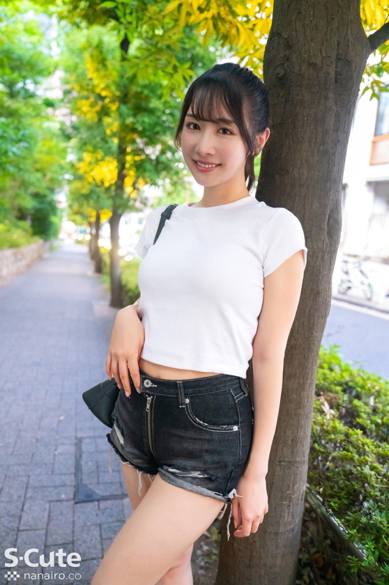ゆいか(23)盛りのついた美人と楽しく中出しハメ撮り_関連動画