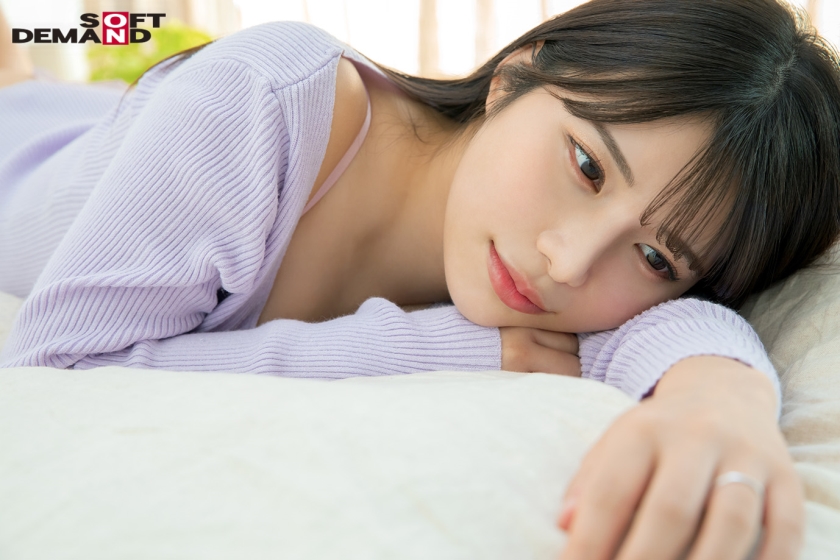 なんと恋愛経験ほぼなし！引っ込み思案な美人保育士さん 伊吹玲奈 28歳 AV DEBUT_関連動画
