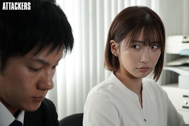 【美園和花】「コンドーム破けてたから責任取ってよ！」同僚から彼女化_関連動画