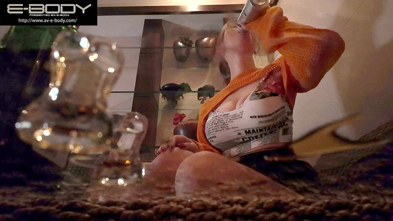 ギャルと呑むと楽しいしエロがってくれる！ Jcup完璧ボディ痴女が酔った勢いでM男を容赦なくイカせまくる逆ナンはしご酒 清宮仁愛_関連動画