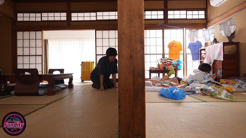 合算10発抜き！！親の再婚でできた義姉は喪女！だらしないのにエロすぎる無防備巨乳な姉に杭打ち中出しされた僕…天晴乃愛_関連動画