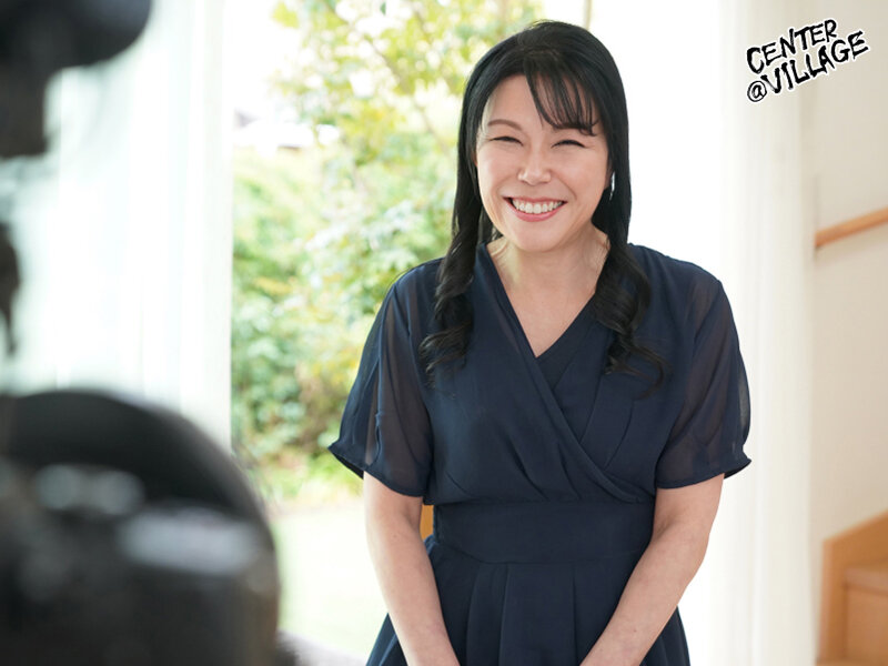 初撮り六十路妻ドキュメント第二章 香月すみれ_関連動画