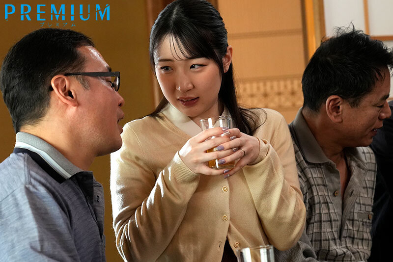 町内会中出しNTR 小松空 色白Gカップ若妻_関連動画
