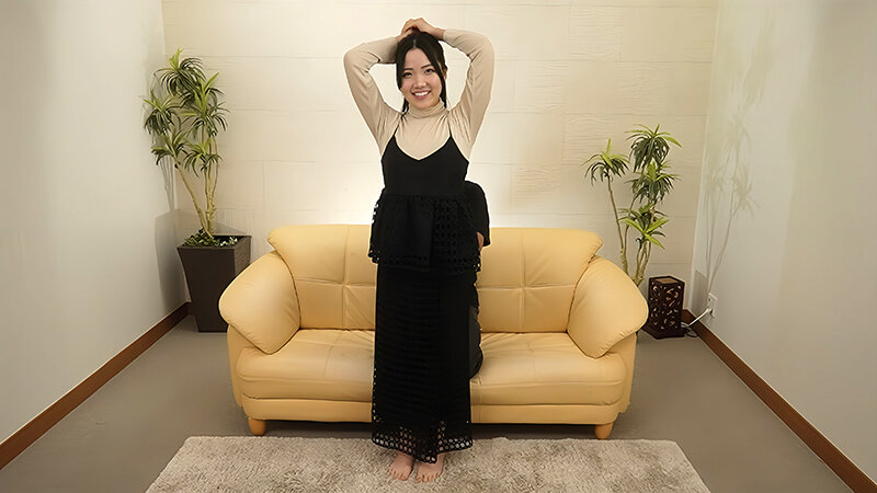 【素人娘】まゆ20才美容系専門学生 全裸おま○こ丸出しまんぐり鬼イカセ 8_関連動画