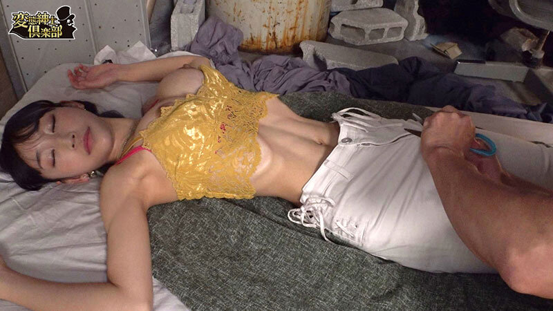 巨乳GALつけ狙い盗撮昏●姦_関連動画