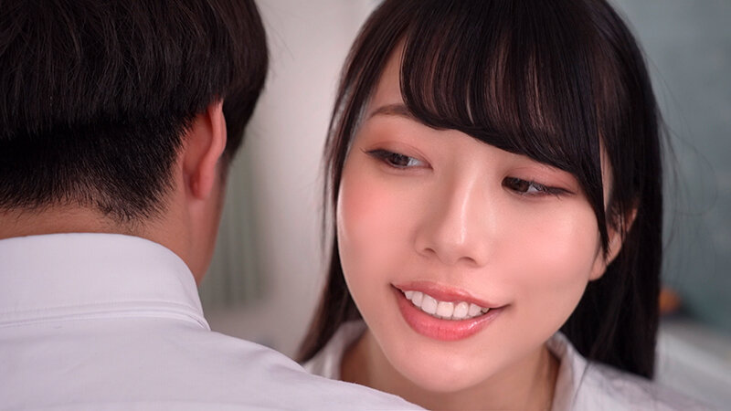 美人で優しい先生の裏の顔は…学内の男をM男クンに育ててイジメ抜くのが大好きなドS痴女でした。 尾崎えりか_関連動画