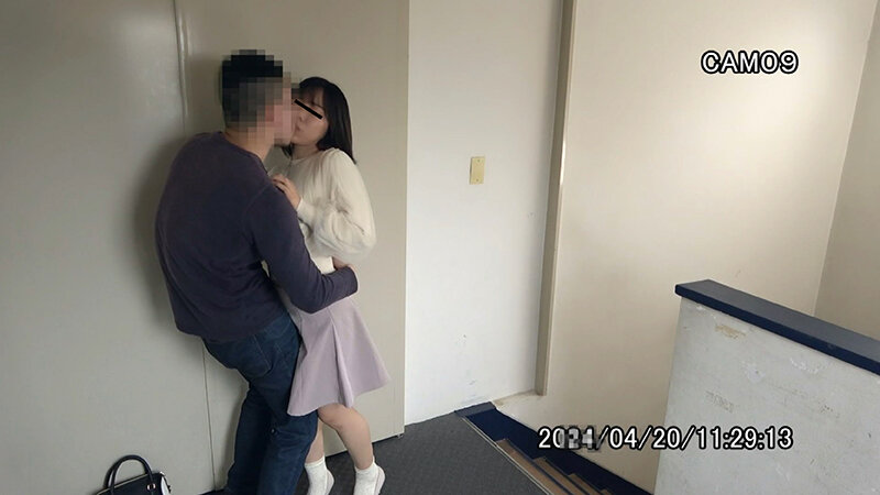 【流出動画】商業施設監視カメラに収められた若者カップル20組のセックス現場_関連動画